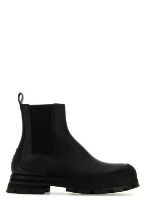 Alexander Mcqueen Black Leather Chelsea Wander Ankle Boots