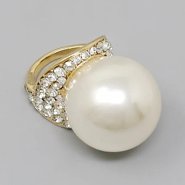 Chunky Pearl Statement Ring