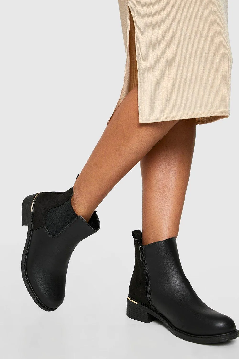 Hardware Detail Chelsea Boots