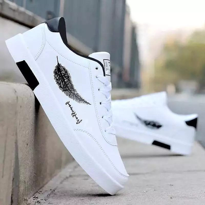 INSTOCK- men's trendy new white Korean style trendy sneakers