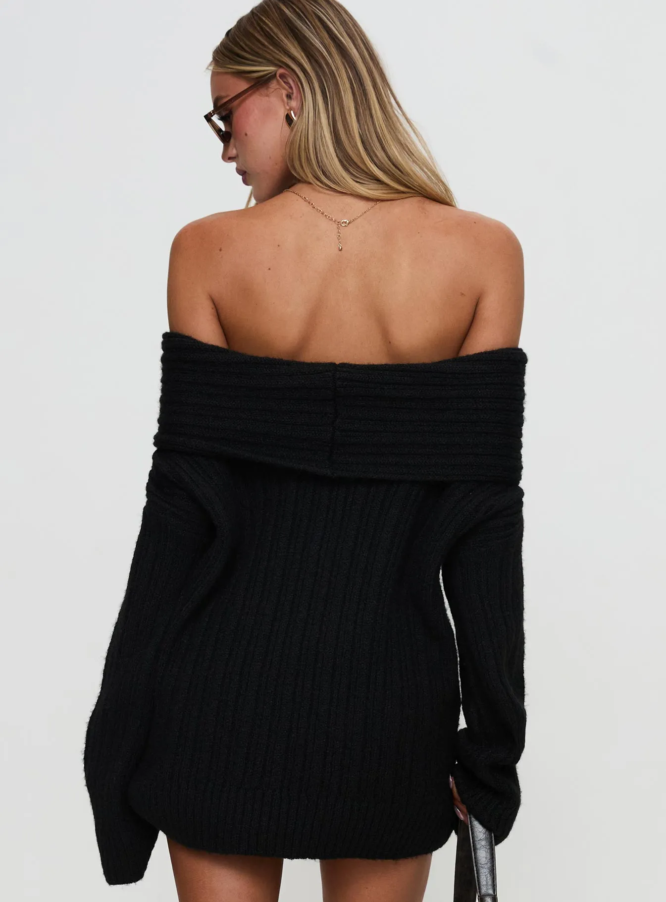 Snowie Off Shoulder Knit Sweater Black