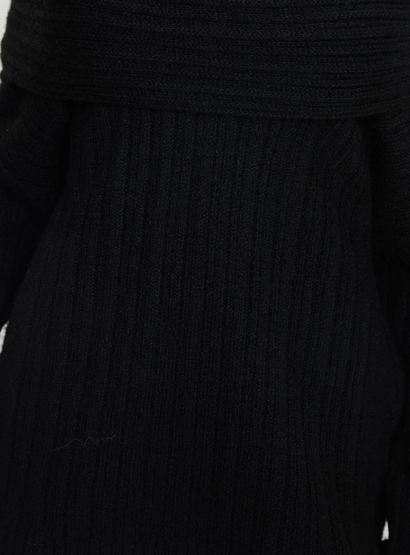 Snowie Off Shoulder Knit Sweater Black