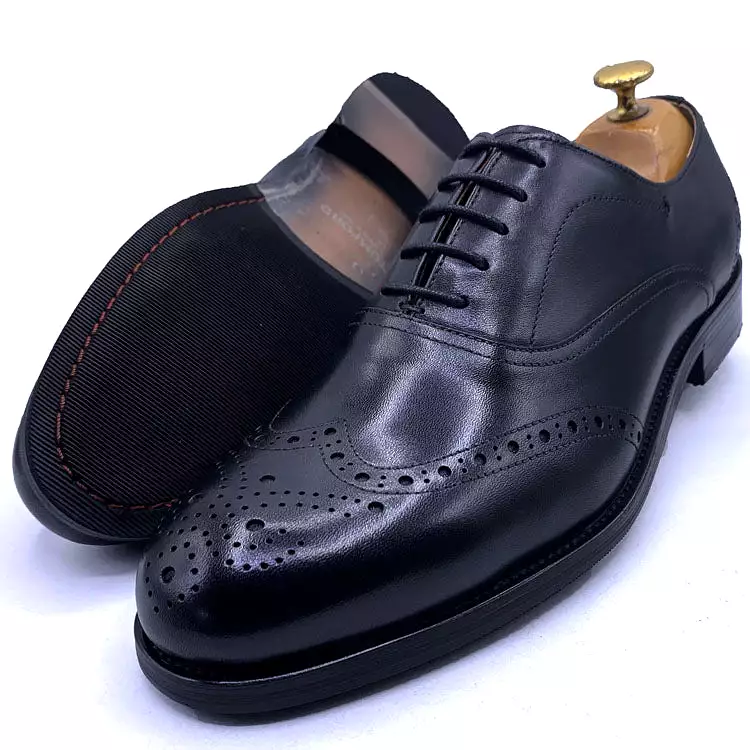 TF leather laceup brogues | Black