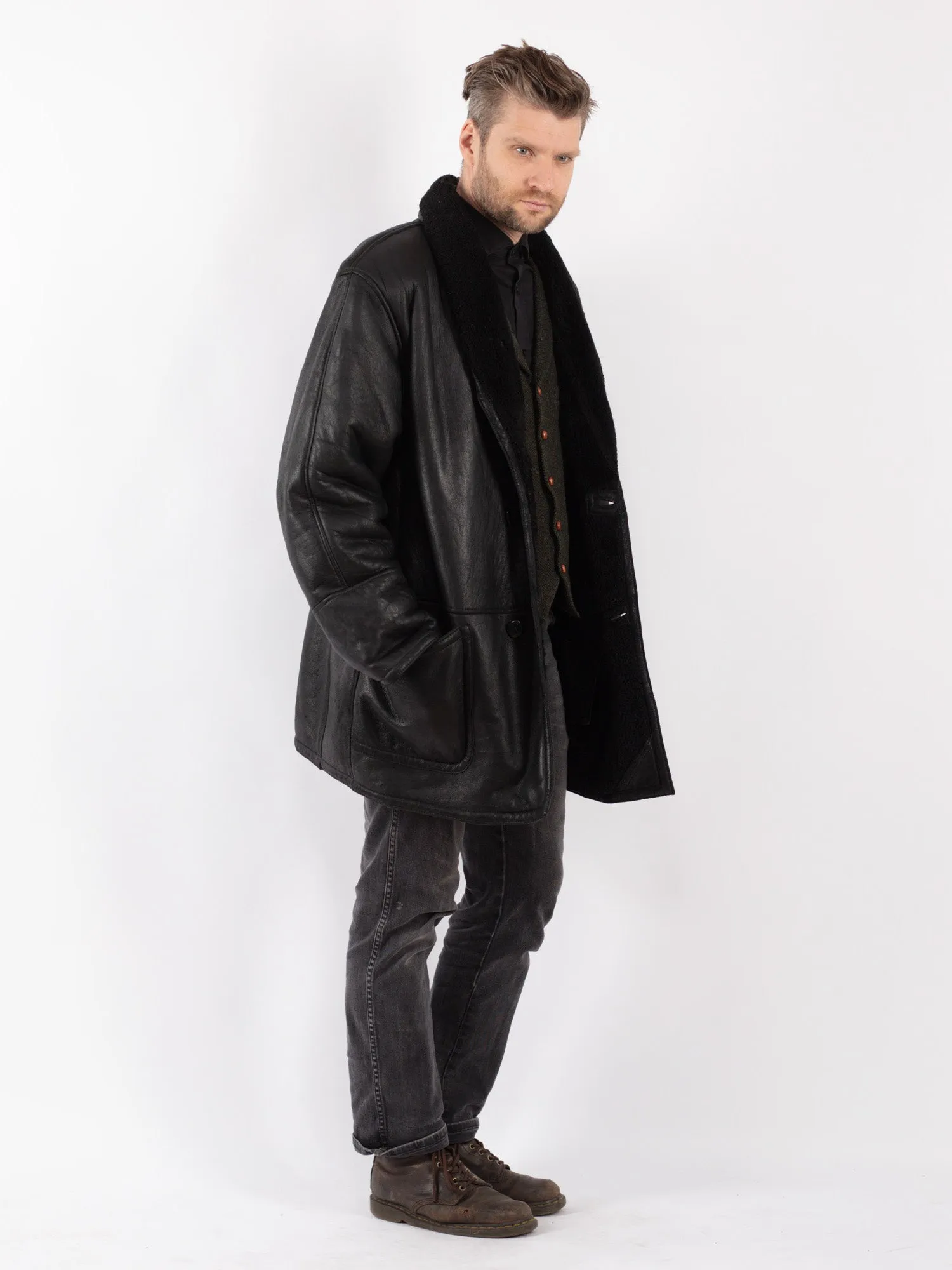 Vintage 80's Men Hide Society Sheepskin Coat in Black