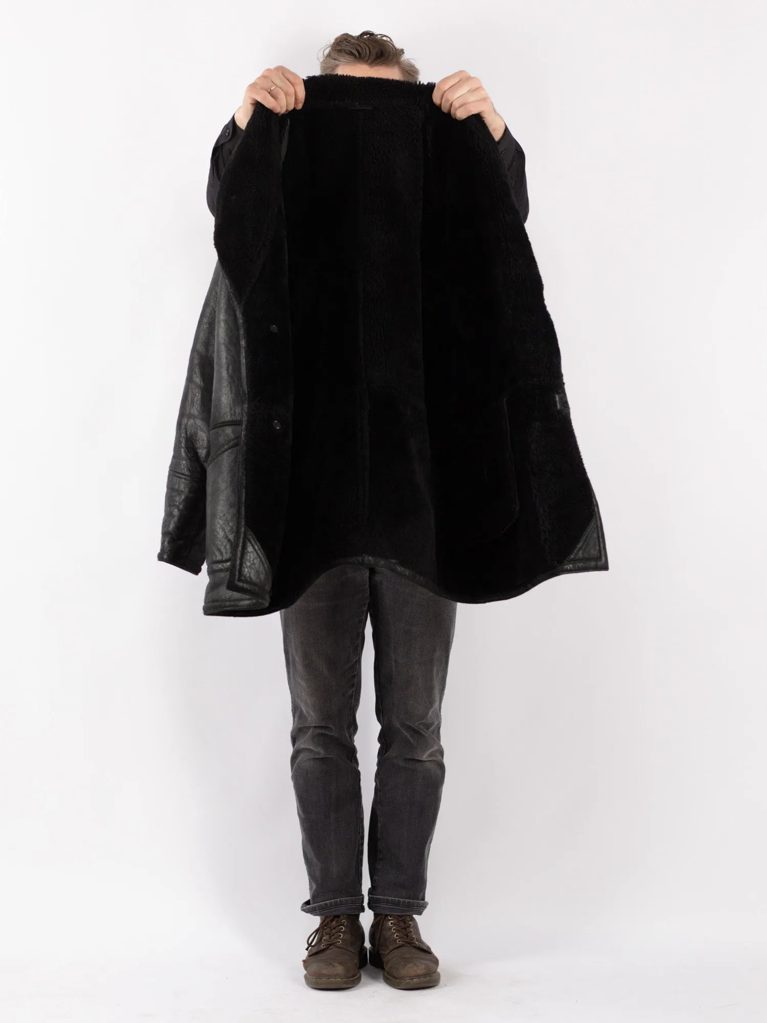 Vintage 80's Men Hide Society Sheepskin Coat in Black