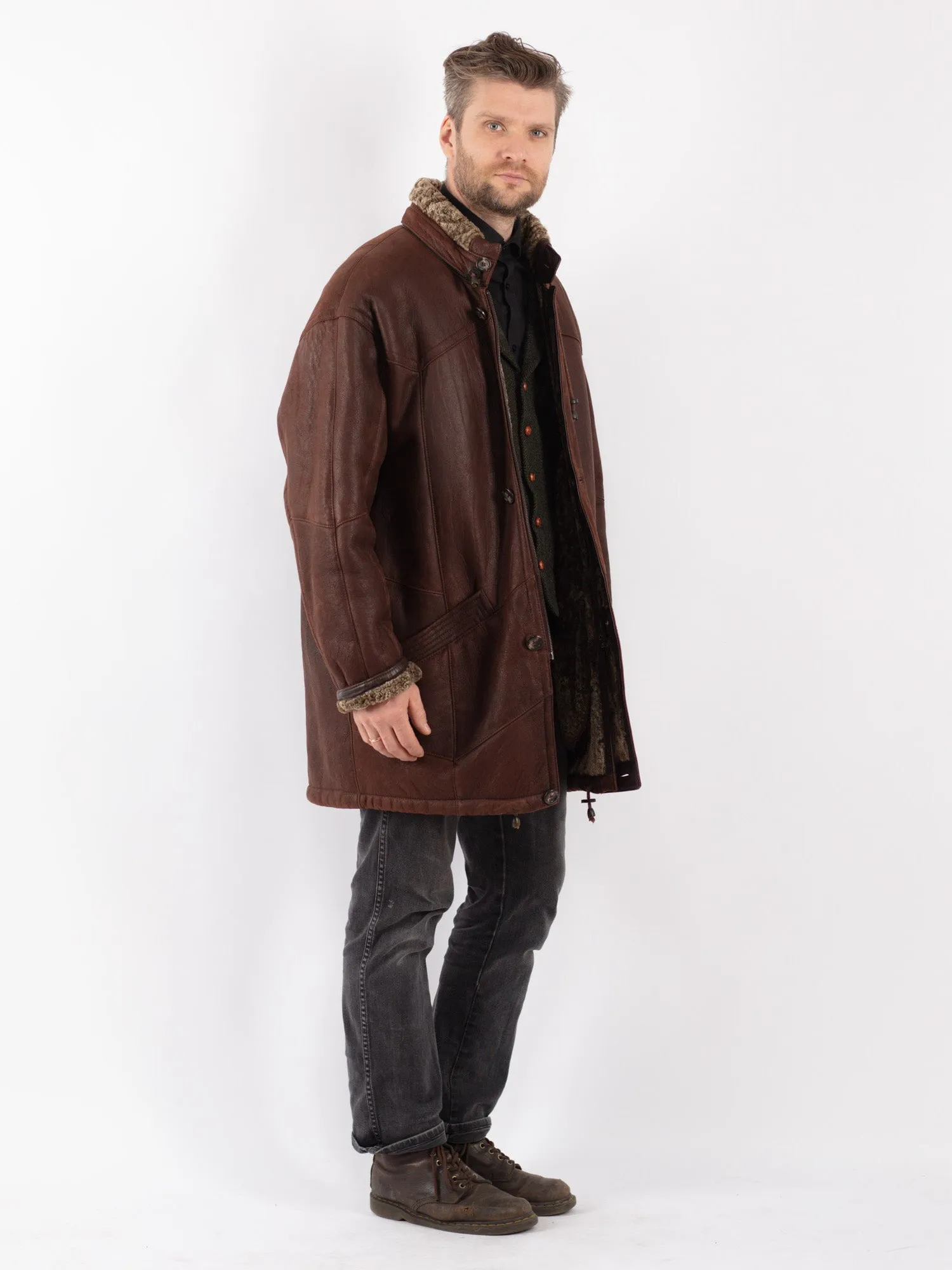 Vintage 80's Men Oversized Sheepskin Coat in Brown