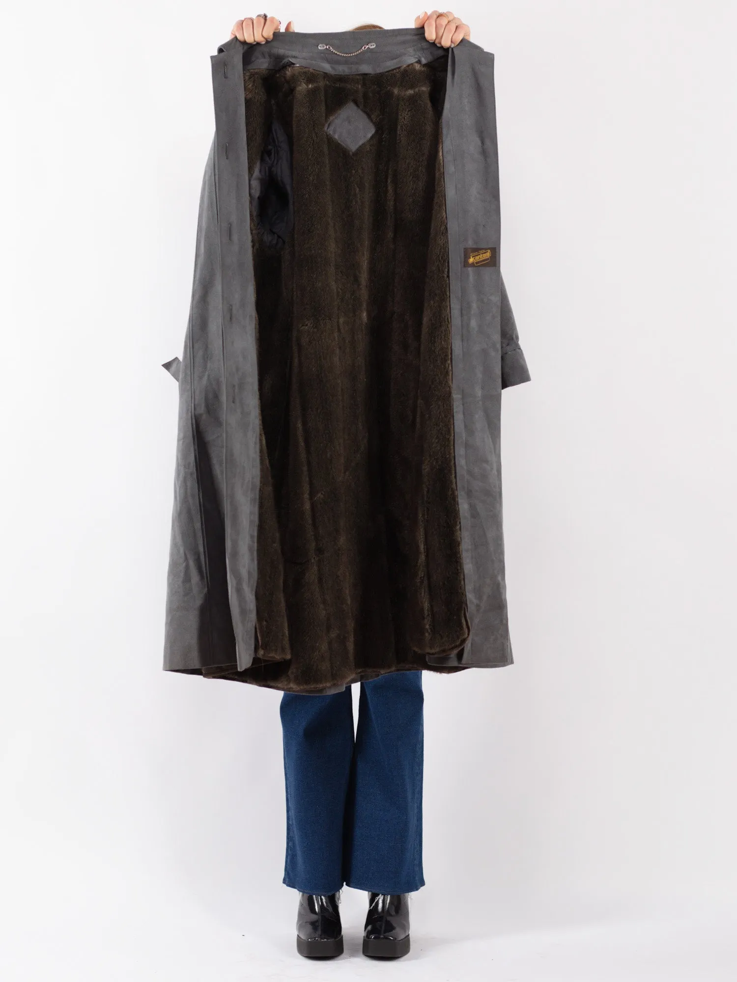 Vintage 90's Women Faux Sheepskin Coat in Gray