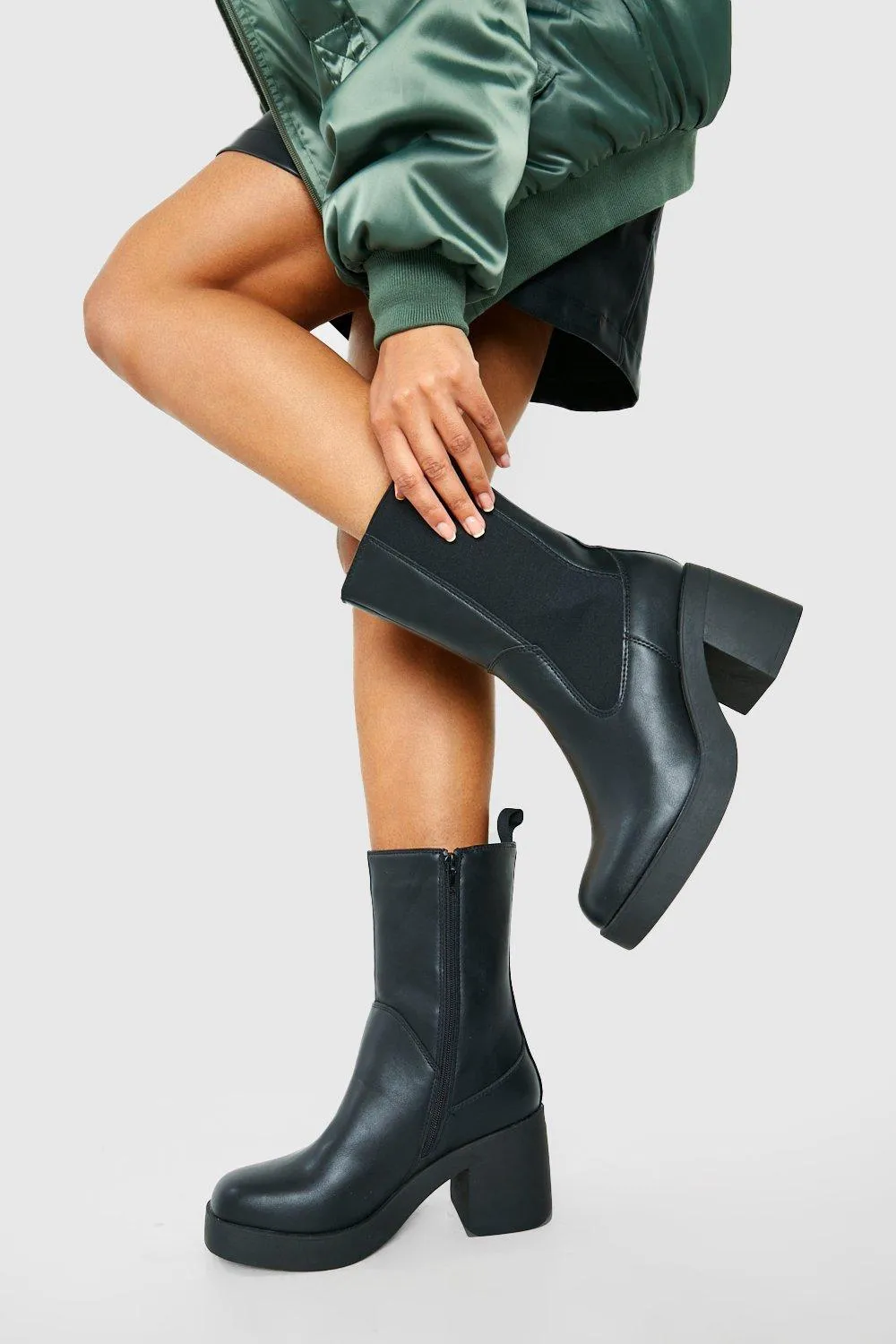 Wide Width Block Heel Platform Chelsea Boots