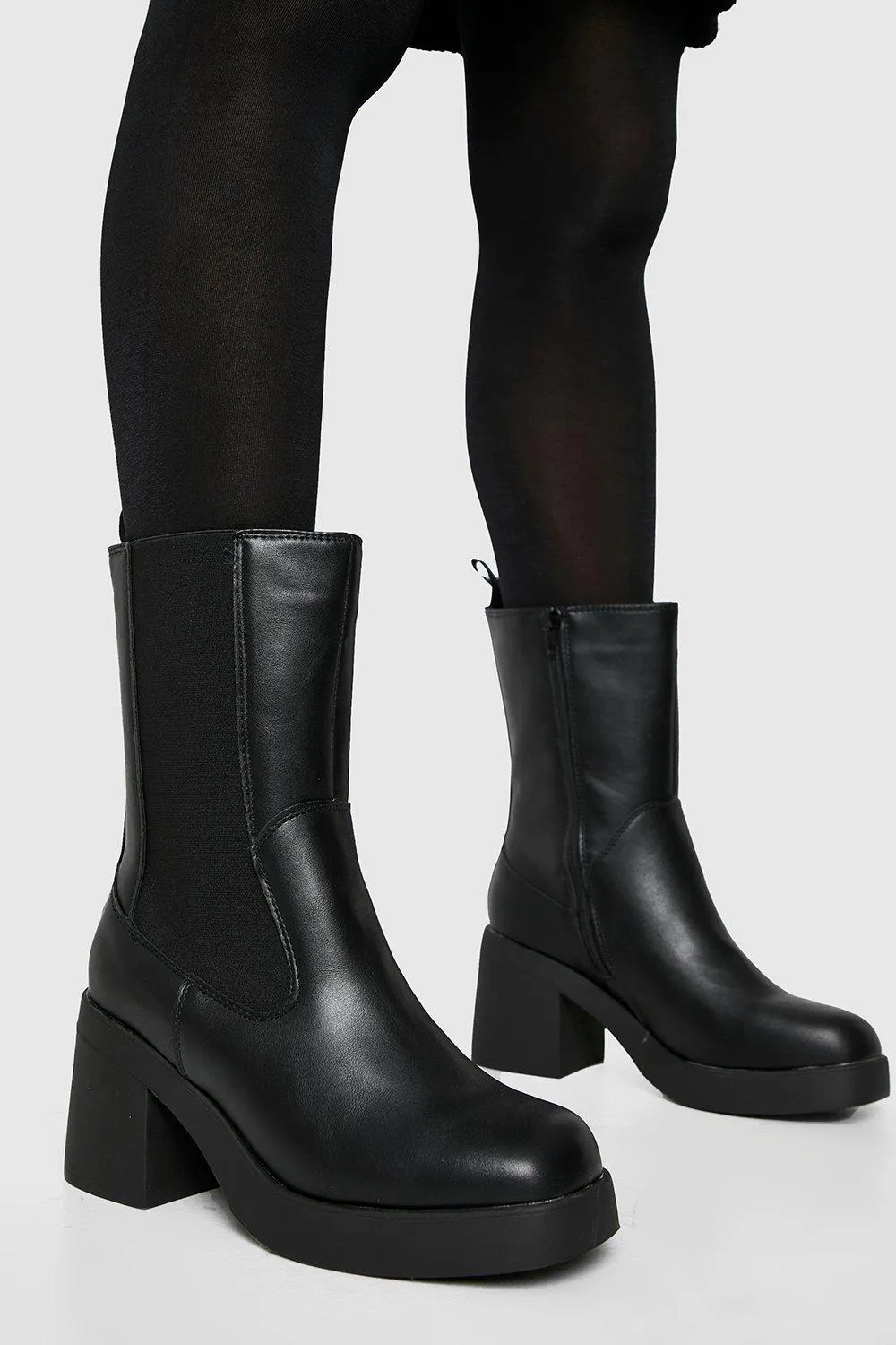 Wide Width Elastic Panel Chunky Heeled Chelsea Boots