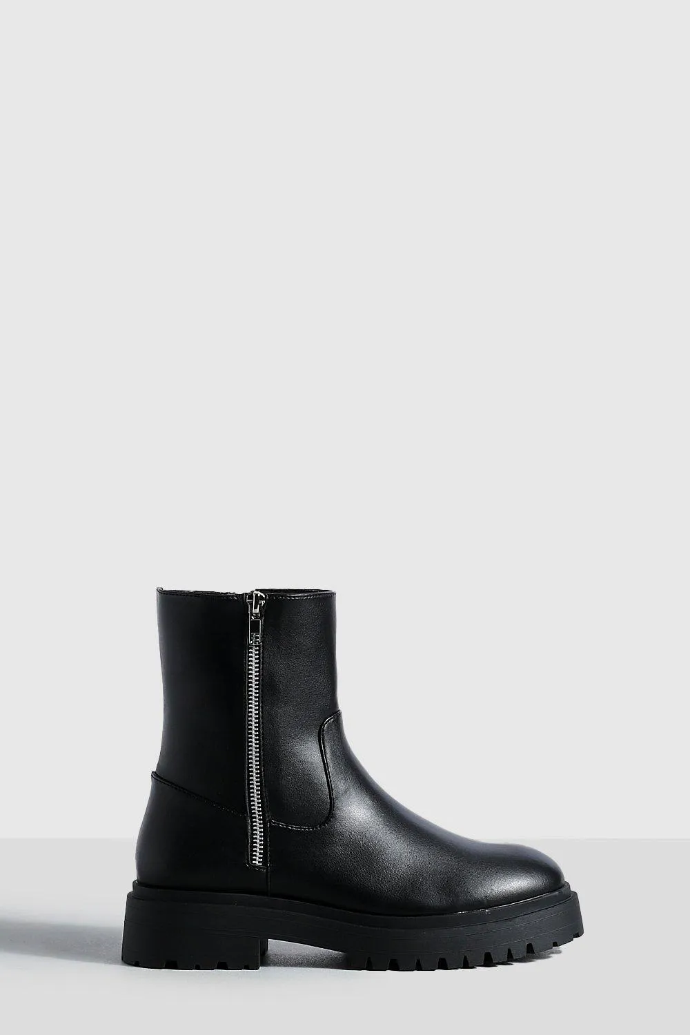 Wide Width Zip Detail Chelsea Boots